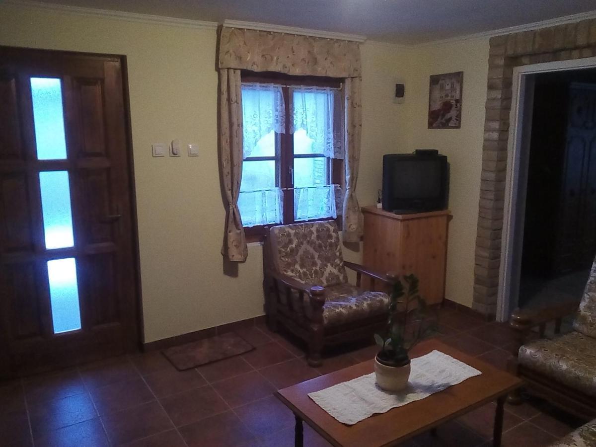 Moezsi Apartman Tolna Екстериор снимка